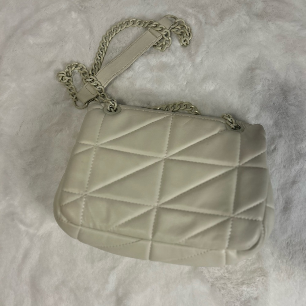 Bershka Cream Quilted Chain Strap Shoulder Bag Mini Purse - Picture 4 of 7